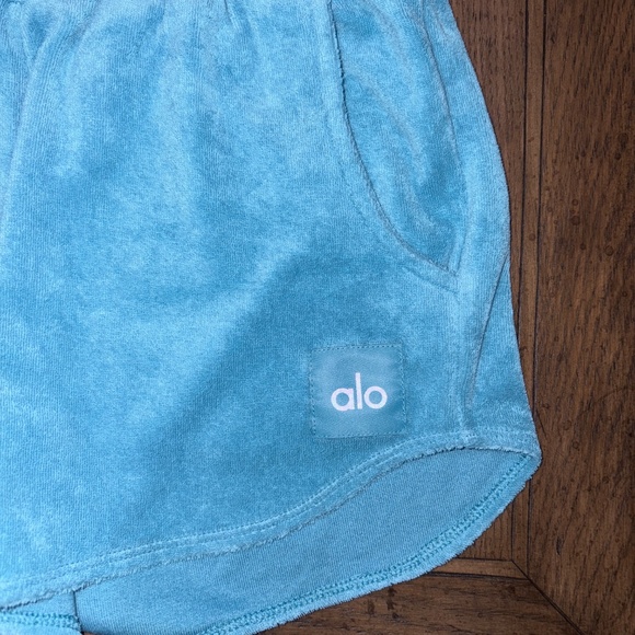 Alo Shirt and Shorts Set - Picture 2 of 4